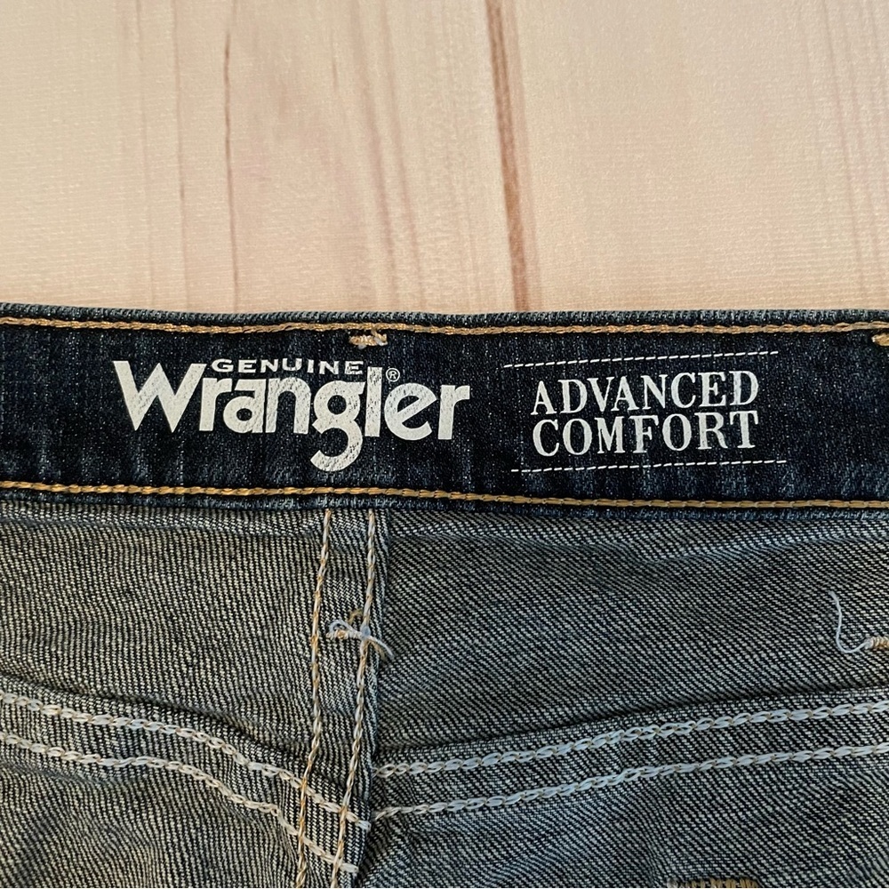 Wrangler Jeans Men’s 38x29 Blue Denim Advance Comfort Straight Stretch Casual - Picture 11 of 15